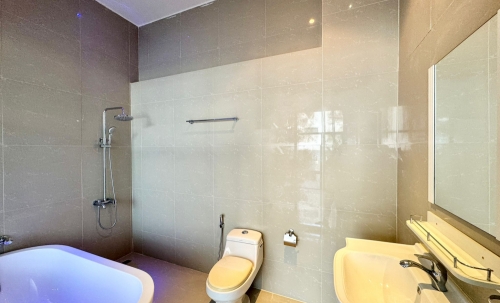 ขาย บ้าน 4 ชั้น 8 ห้องนอน 7 ห้องน้ำ จอมเทียน (2)