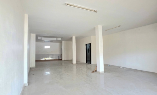 ให้เช่าอาคารพาณิชย์ 4 ชั้น 9 ห้องนอน 10 ห้องน้ำ ซอยปูเป็น จอมเทียน