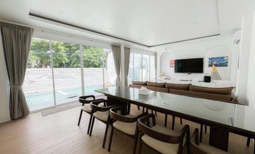 ปล่อยเช่ารายปี Pool Villa ชั้นเดียว 4 ห้องนอน 5 ห้องน้ำ จอมเทียน