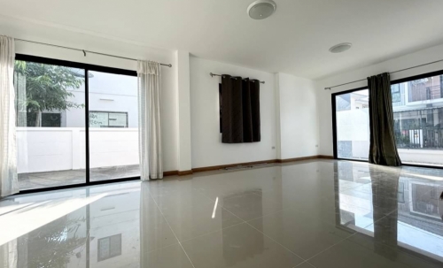 ขายบ้านแฝด 2 ชั้น 3 ห้องนอน 3 ห้องน้ำ บึงวรกิจ (1)