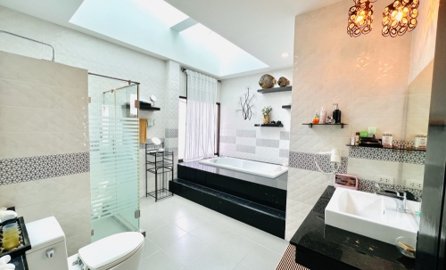 ขาย Pool Villa 2 ชั้น 4 ห้องนอน 4 ห้องน้ำ ห้วยใหญ่ (2)