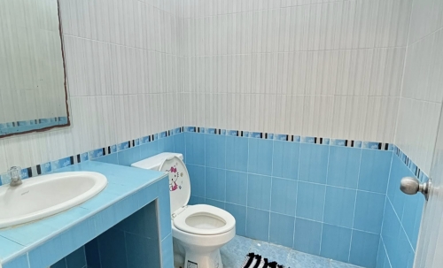 ขาย ทาวน์เฮ้าส์ 2 ห้องนอน 1 ห้องน้ำ เขาน้อย (2)