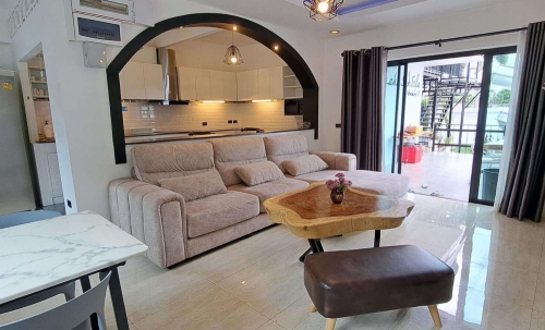 ขายพร้อมผู้เช่าบ้าน Pool Villa นาจอมเทียน 6 ห้องนอน 5 ห้องน้ำ (2)