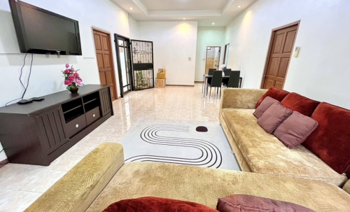 ให้เช่า บ้านเดี่ยว 3 ห้องนอน 2 ห้องน้ำ พัทยา