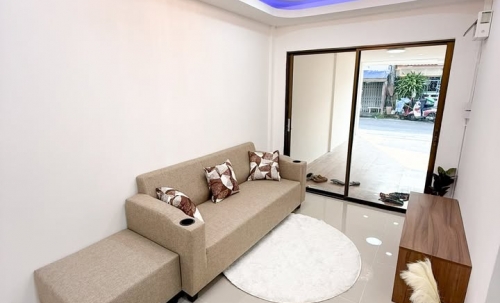 ขาย Town House 2 ห้องนอน 1 ห้องน้ำ เขาน้อย (2)