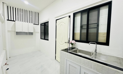 ขาย Town Home 2 ชั้น 3 ห้องนอน 3 ห้องน้ำ เนินพลับหวาน (2)