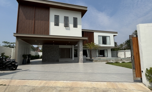 ขาย Pool Villa 2 ชั้น 7 ห้องนอน 8 ห้องน้ำ ห้วยใหญ่ (2)