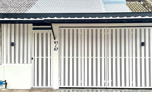 ขาย ทาวน์เฮ้าส์ 2 ห้องนอน 1 ห้องน้ำ เขาน้อย