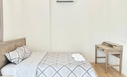 ให้เช่า บ้านเดี่ยว 2 ชั้น 3 ห้องนอน 1 ห้องน้ำ ห้วยใหญ่