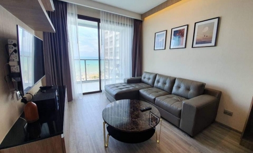 ขายพร้อมผู้เช่า Aeras ติดหาดจอมเทียน 1 ห้องนอน ชั้น 7 วิวทะเล