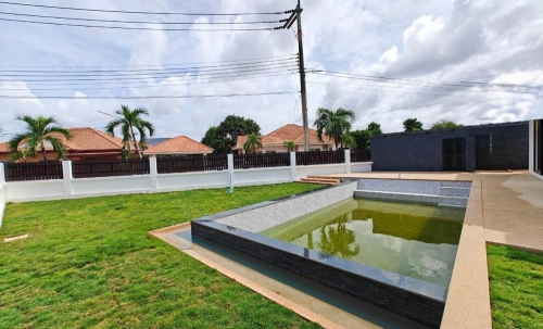 ขายบ้าน Pool Villa 4 ห้องนอน 3 ห้องน้ำ สยามคันทรีคลับ