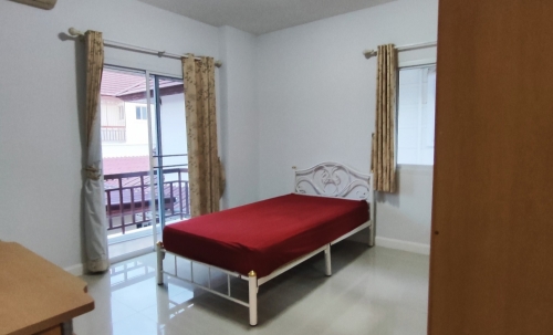 ให้เช่า บ้าน 5 ห้องนอน 4 ห้องน้ำ พัทยา