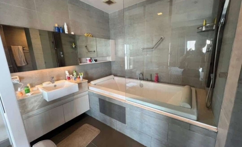 ขายพร้อมผู้เช่า Cetus Beachfront Jomtien 3 ห้องนอน วิวทะเล (2)