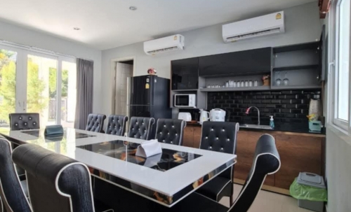 For rent Pool Villa 4 bedrooms 5 bathrooms Bang Saray