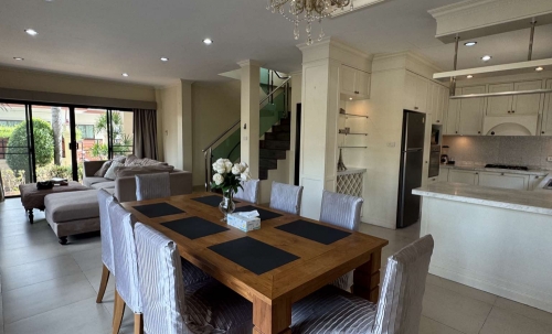 ให้เช่าพูลวิลล่า 3 ห้องนอน บ้านอำเภอ