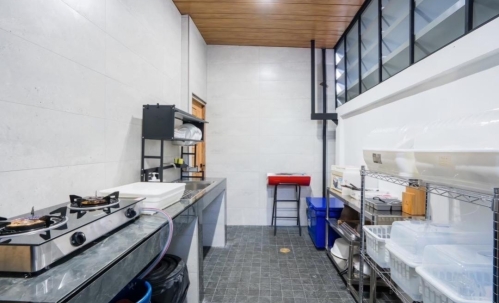 ให้เช่า Pool Villa 2 ชั้น 4 ห้องนอน 4 ห้องน้ำ ห้วยใหญ่